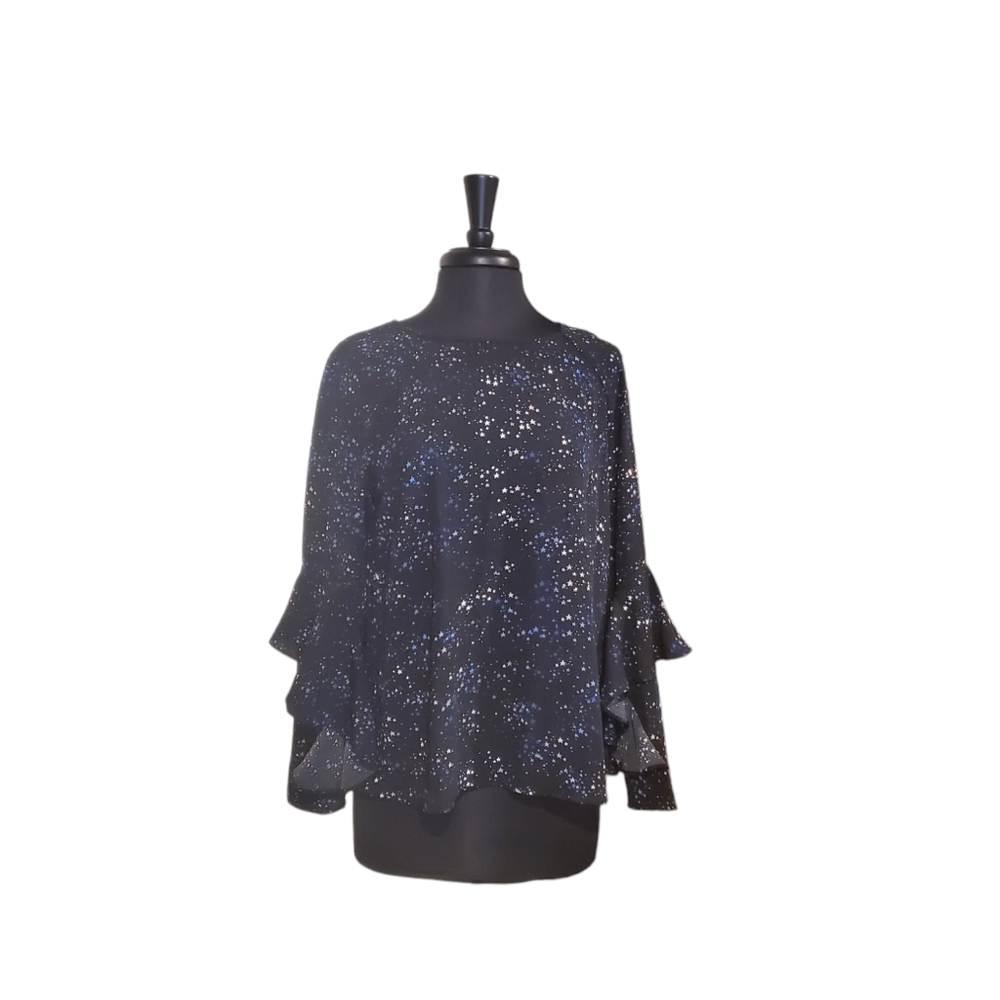Sanctuary Flutter Sleeve Top Size Small. May need a small stich in back. See pic